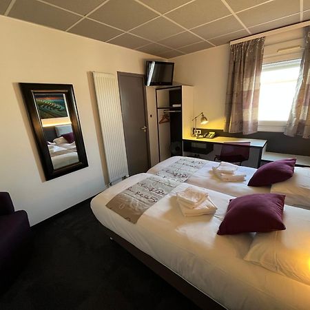Brit Hotel Le Vesoul Esterno foto