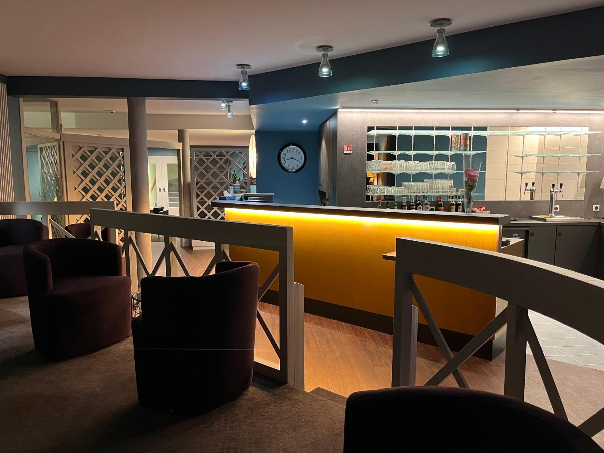 Brit Hotel Le Vesoul Esterno foto